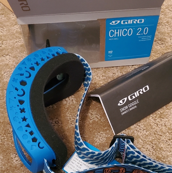 Goggles Giro Chico 2.0 Youth Snow Goggles - Black and Blue Shreddy Yeti - Picture 3 of 6